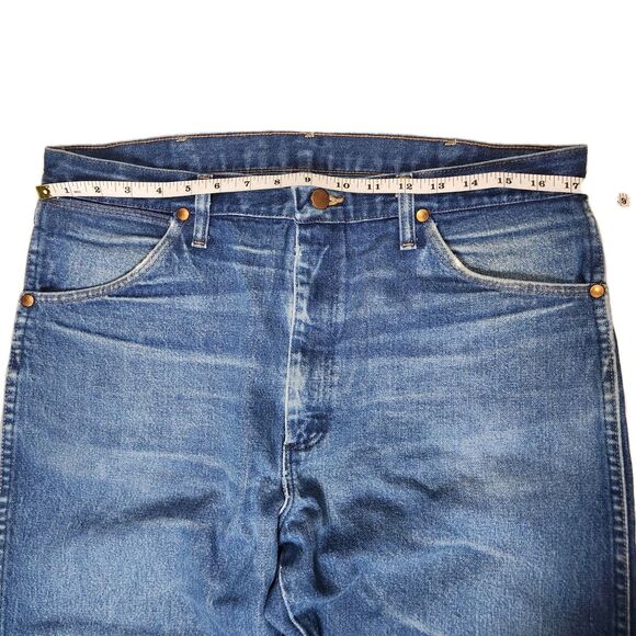 Wrangler Jeans Mens 36x30 13MWZ Denim Cowboy Western Chore Workwear Blue Collar - Picture 4 of 8